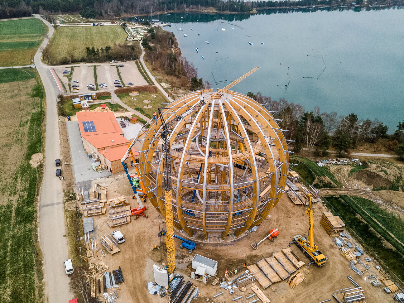 Holzkugel_Steinberg_See_02